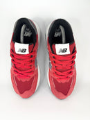 39 - New Balance 5740 Team Red