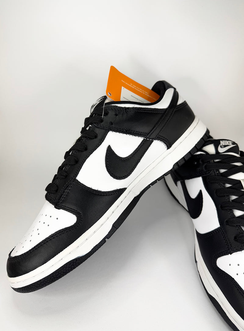 42 - Nike Dunk Low Black Panda