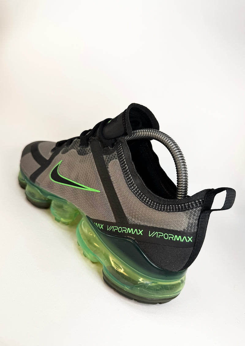 40 - Nike Vapormax 2019 Eletric Green