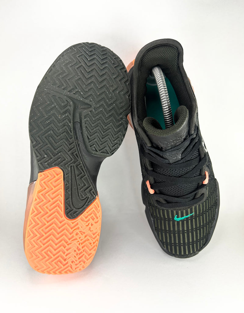 39 - Nike LeBron Witness 6 Black Crimson Pulse