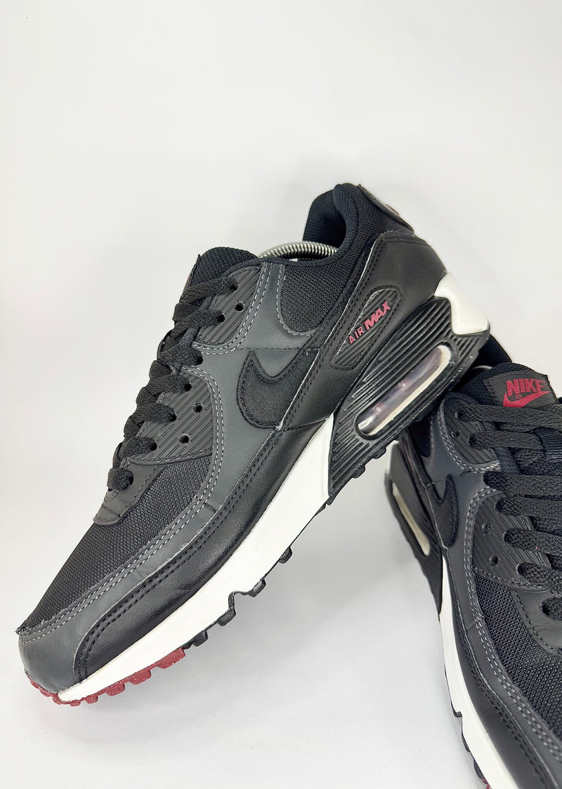 42 - Nike Air Max 90 Anthricite Team Red