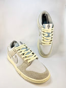 39 - Nike Dunk Low Retro SE Light Silver and Ocean Bliss