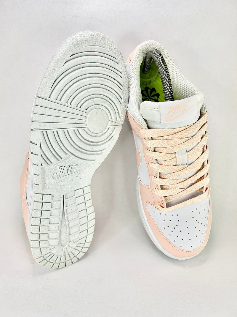 37 - Nike Dunk Low Move To Zero Pink