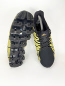 38 - Adidas Springblade Pro Preto e Dourado (2016)