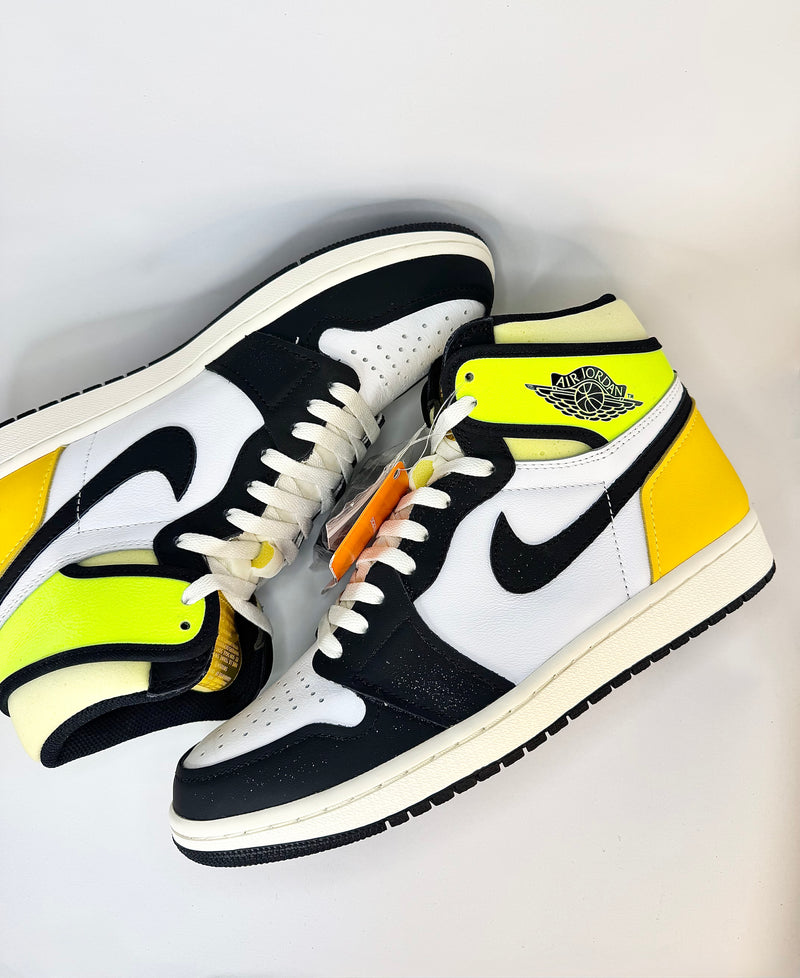 41 - Nike Air Jordan 1 High Volt Gold