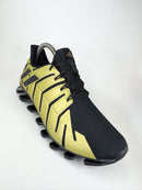 38 - Adidas Springblade Pro Preto e Dourado (2016)