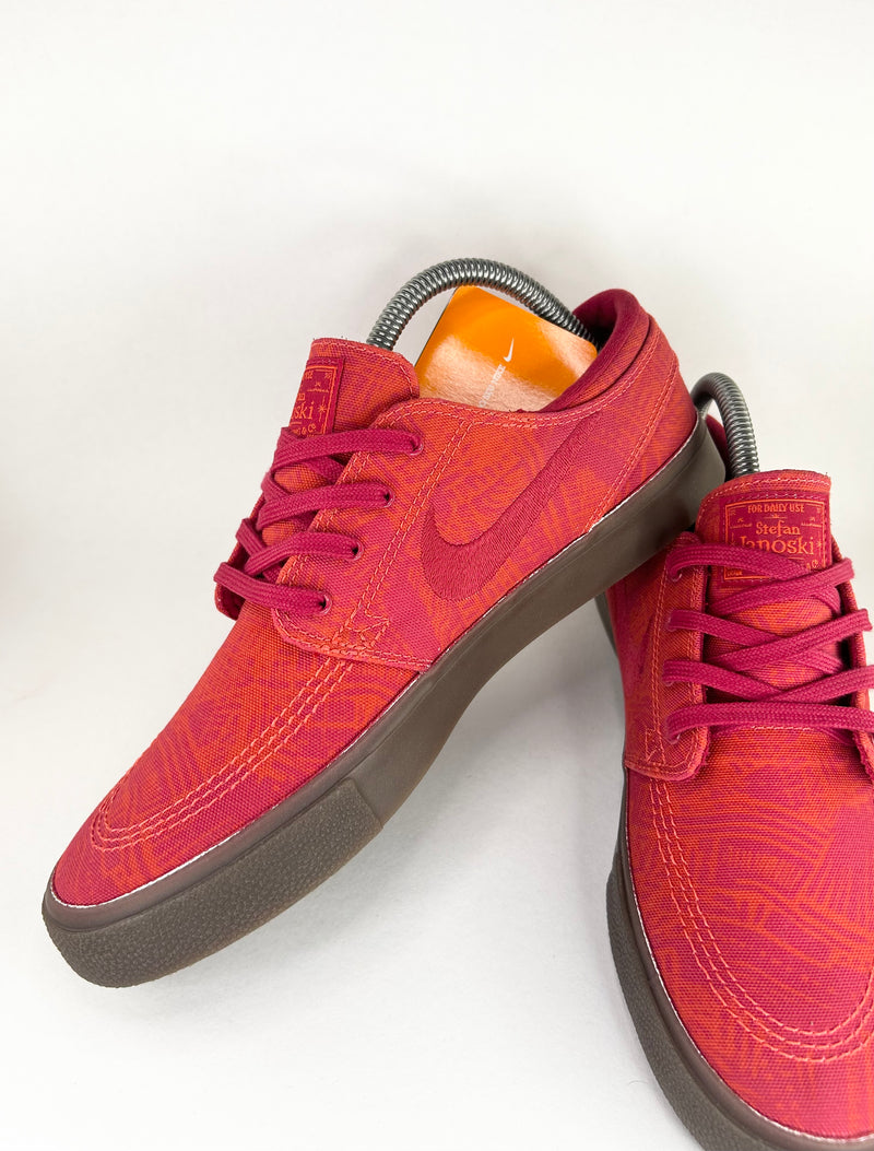 39 - Nike SB - Zoom Stefan Janoski Canvas RM PRM Chile Red Cardinal Red