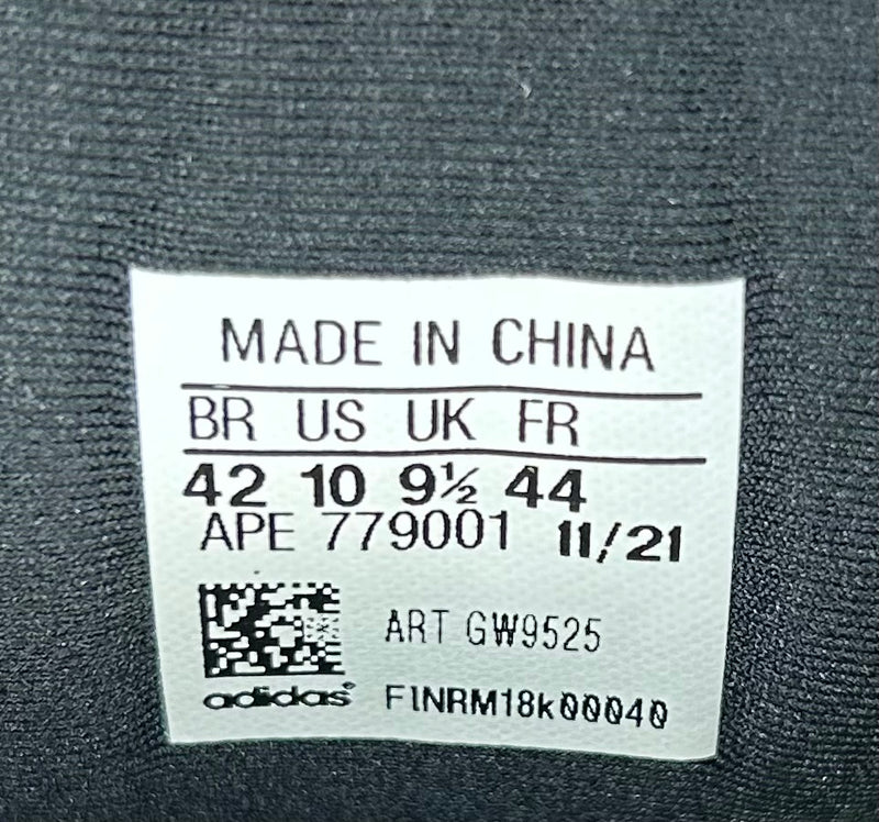 42 - Adidas Yeezy 700 MNVN Resin