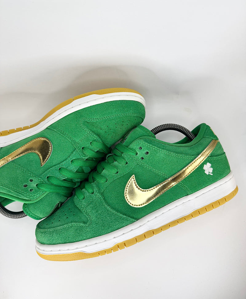 39 - Nike SB Dunk Low Pro St. Patrick's Day
