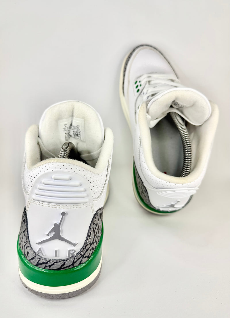 39 - Nike Air Jordan 3 Lucky Green