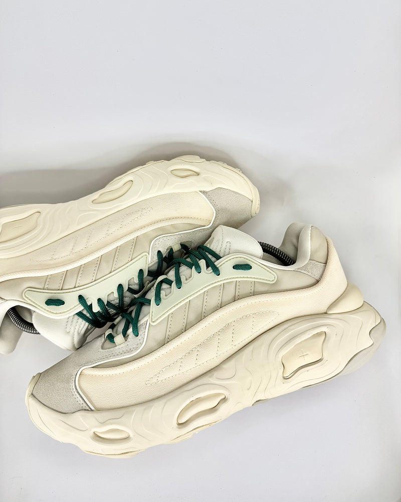 42 - Adidas Oznova Aluminium