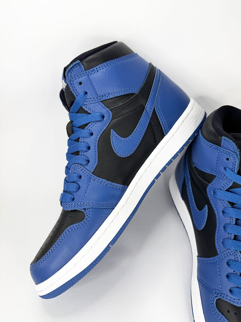 39 - Nike Air Jordan 1 High OG Dark Marina Blue