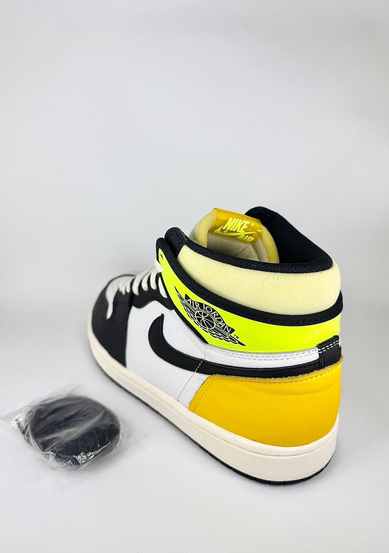 41 - Nike Air Jordan 1 High Volt Gold