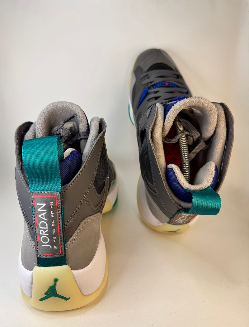 43 - Nike Air Jordan Jumpman Two Trey Cement Grey