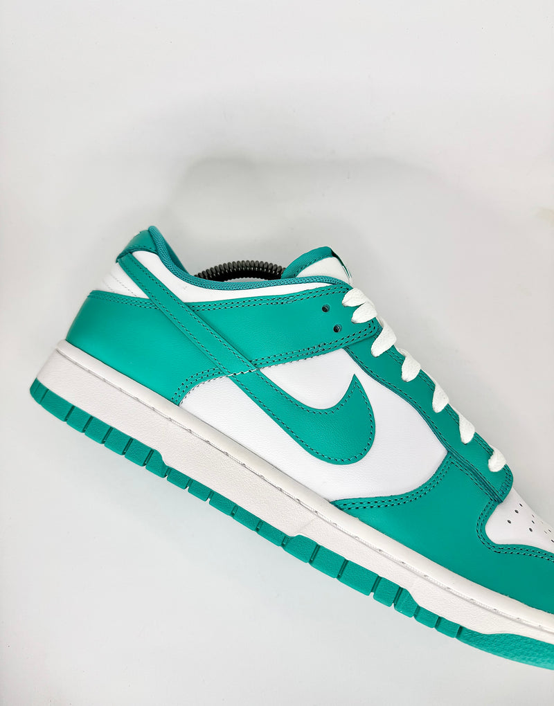 41 - Nike Dunk Low Clear Jade