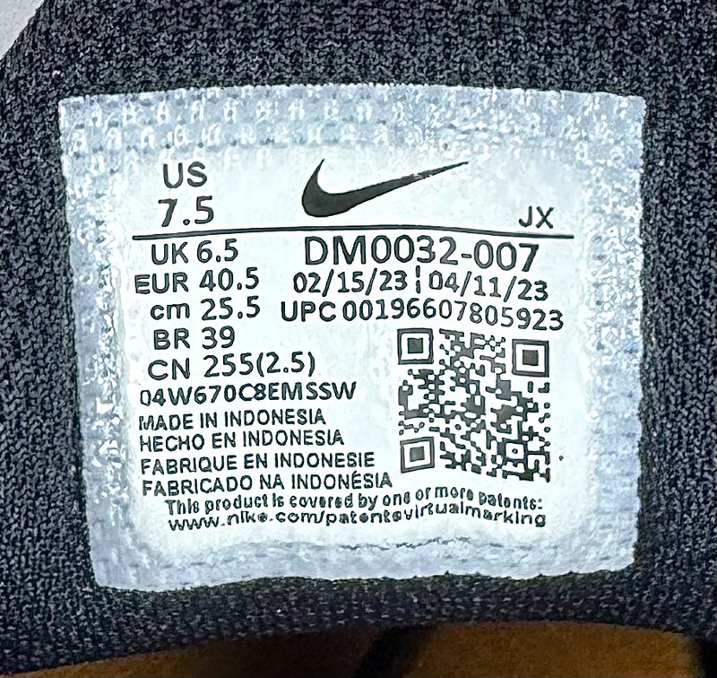 39 - Nike Air Max Plus Black & Sundial