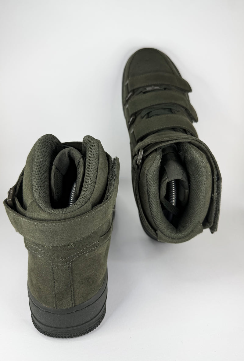 41 - Billie Eilish x Nike Air Force 1 High Sequoia