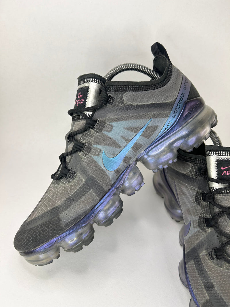 40 - Nike Vapormax 2019 Throwback Future