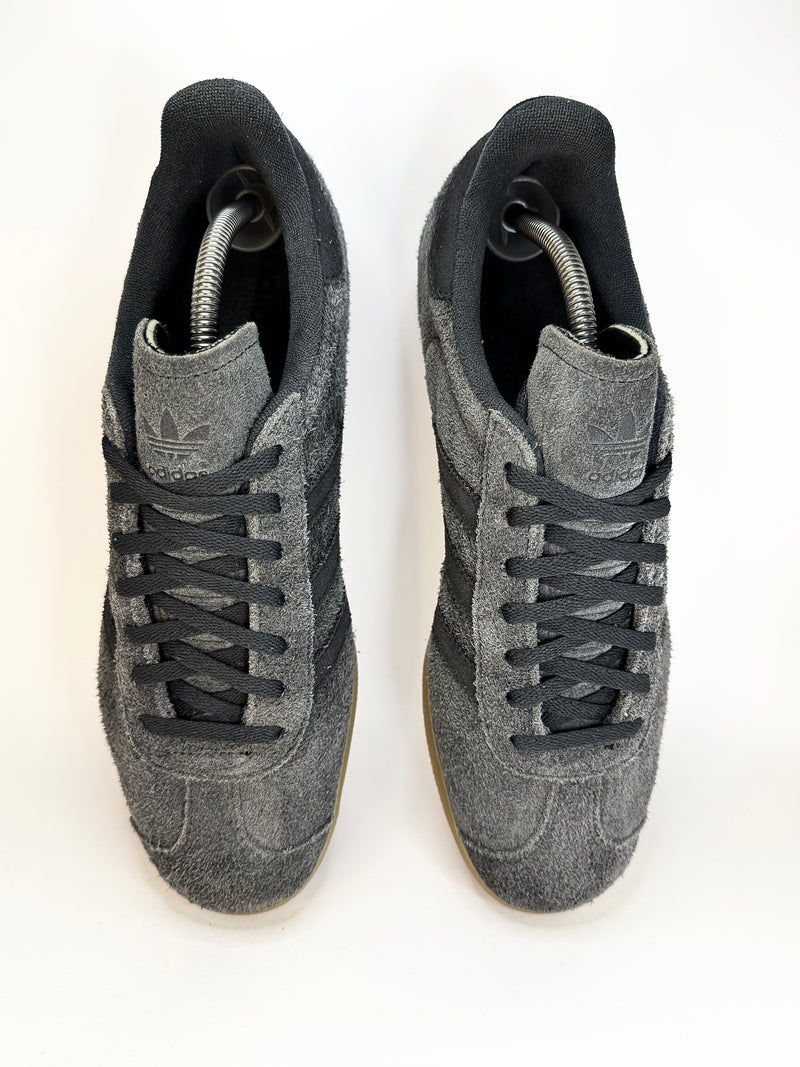 42 - Adidas Gazelle Suede Grey Carbon