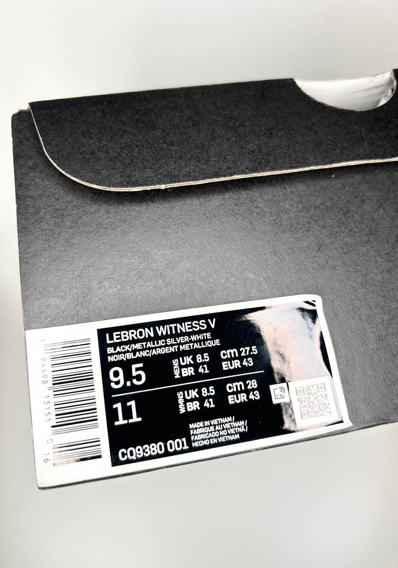 41 - Nike Lebron Witness V Black White