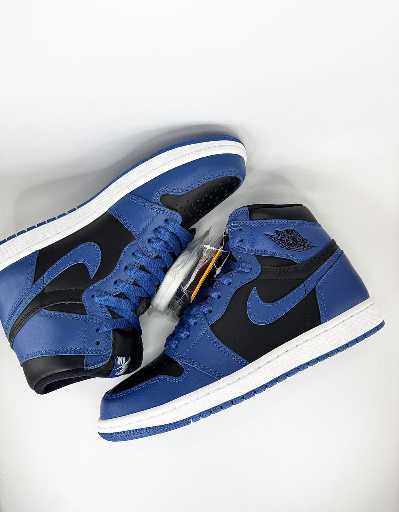 39 - Nike Air Jordan 1 High OG Dark Marina Blue