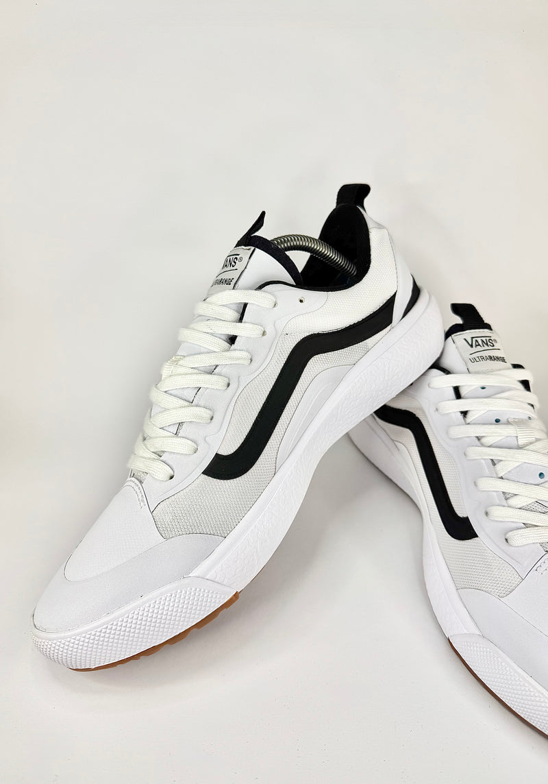 41 - Vans Ultrarange Exo White
