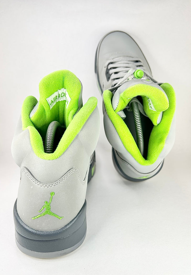 41 - Nike Air Jordan 5 Green Bean