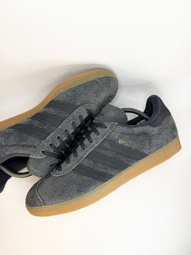 42 - Adidas Gazelle Suede Grey Carbon