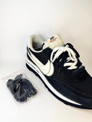 44 - Fragment Design x Sacai x Nike LDV Waffle Blackened Blue