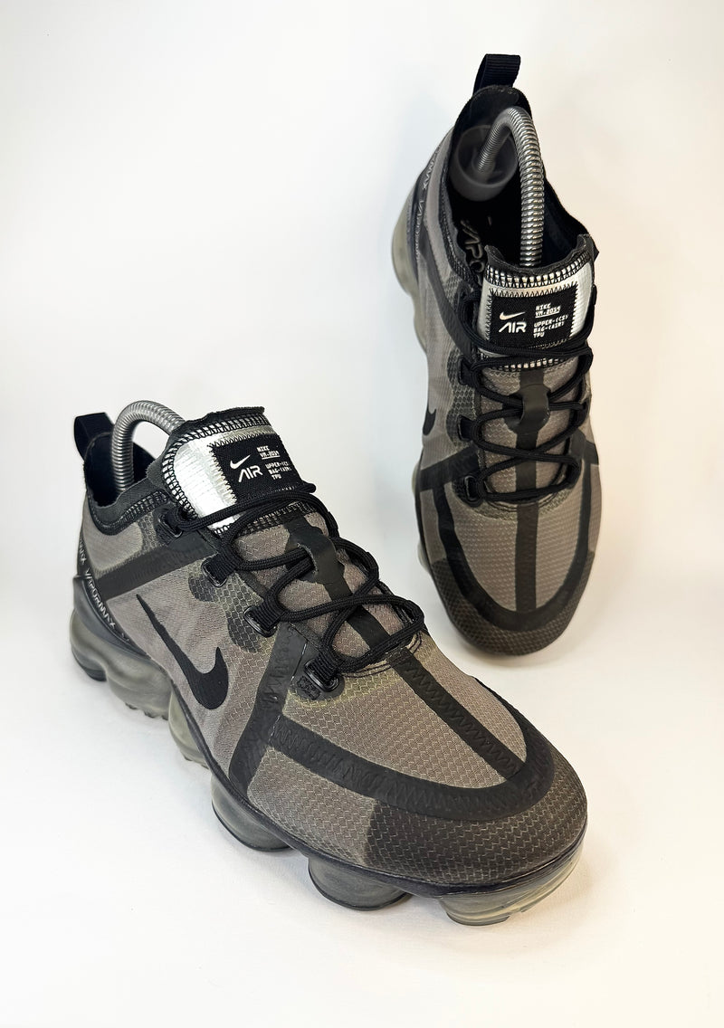 38 - Nike Vapormax 2019 Black Grey