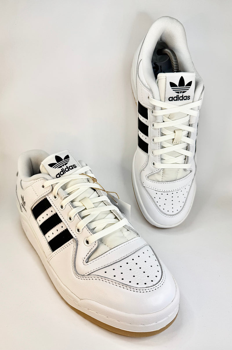 41 - Adidas Forum 84 Low ADV Cloud White