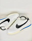 39 - Nike Cortez White And Black