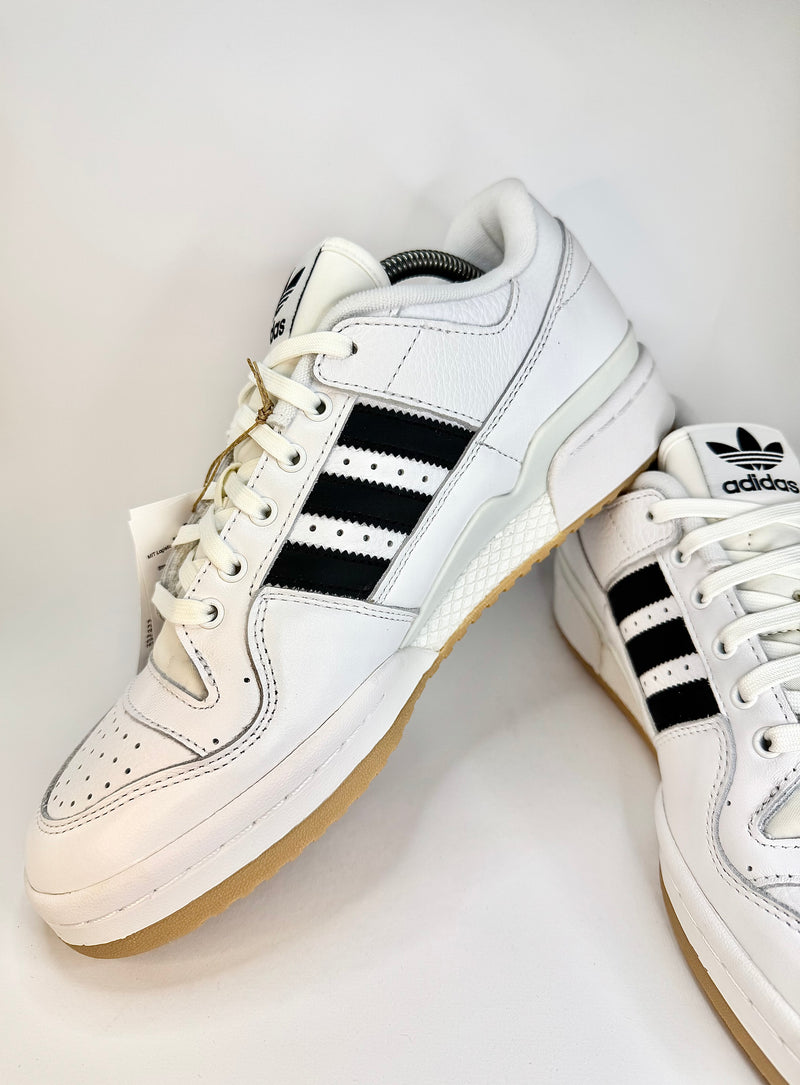 41 - Adidas Forum 84 Low ADV Cloud White