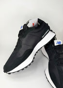 40 - New Balance 327 Black / White