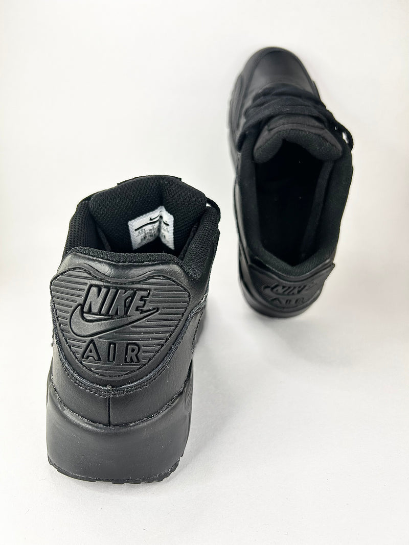 34 - Nike Air Max 90 Triple Black