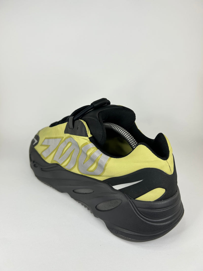 42 - Adidas Yeezy 700 MNVN Resin