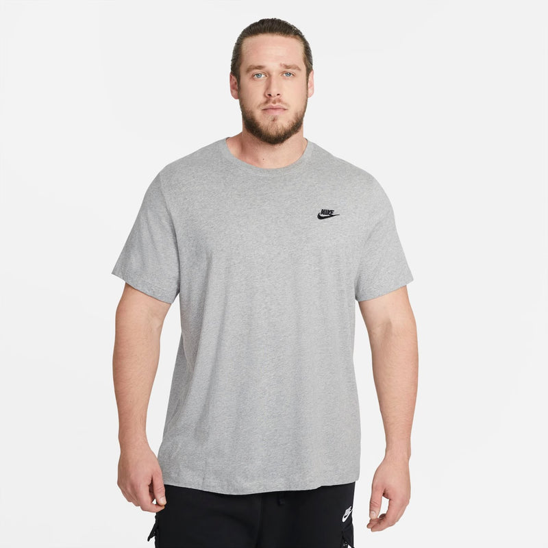 G - Camiseta Nike Sportswear Club