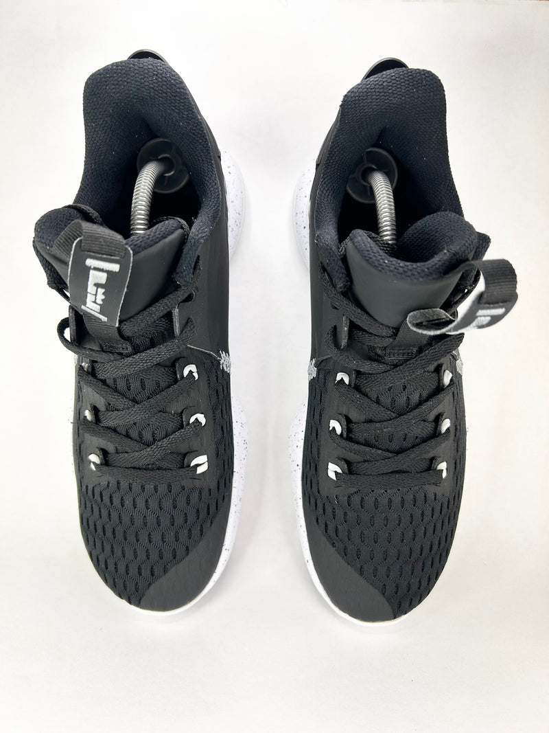 41 - Nike Lebron Witness V Black White