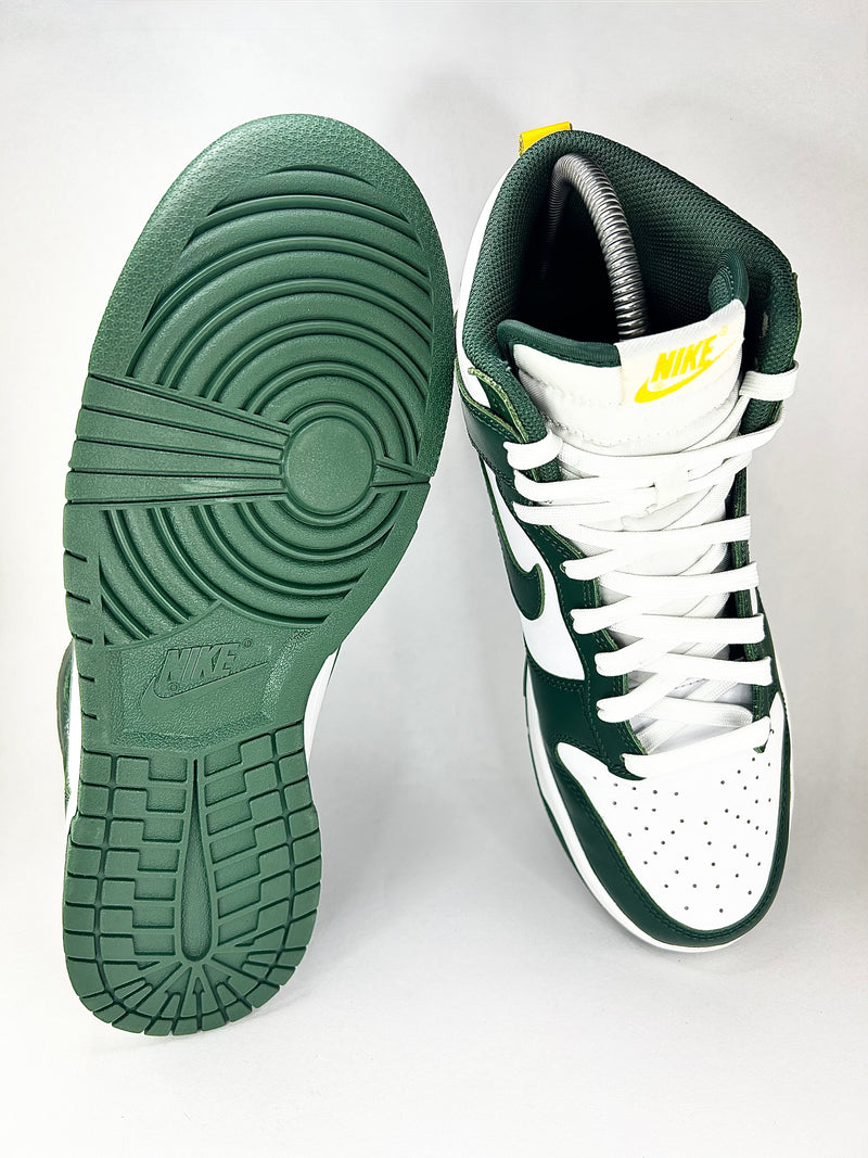 42 - Nike Dunk High Noble Green