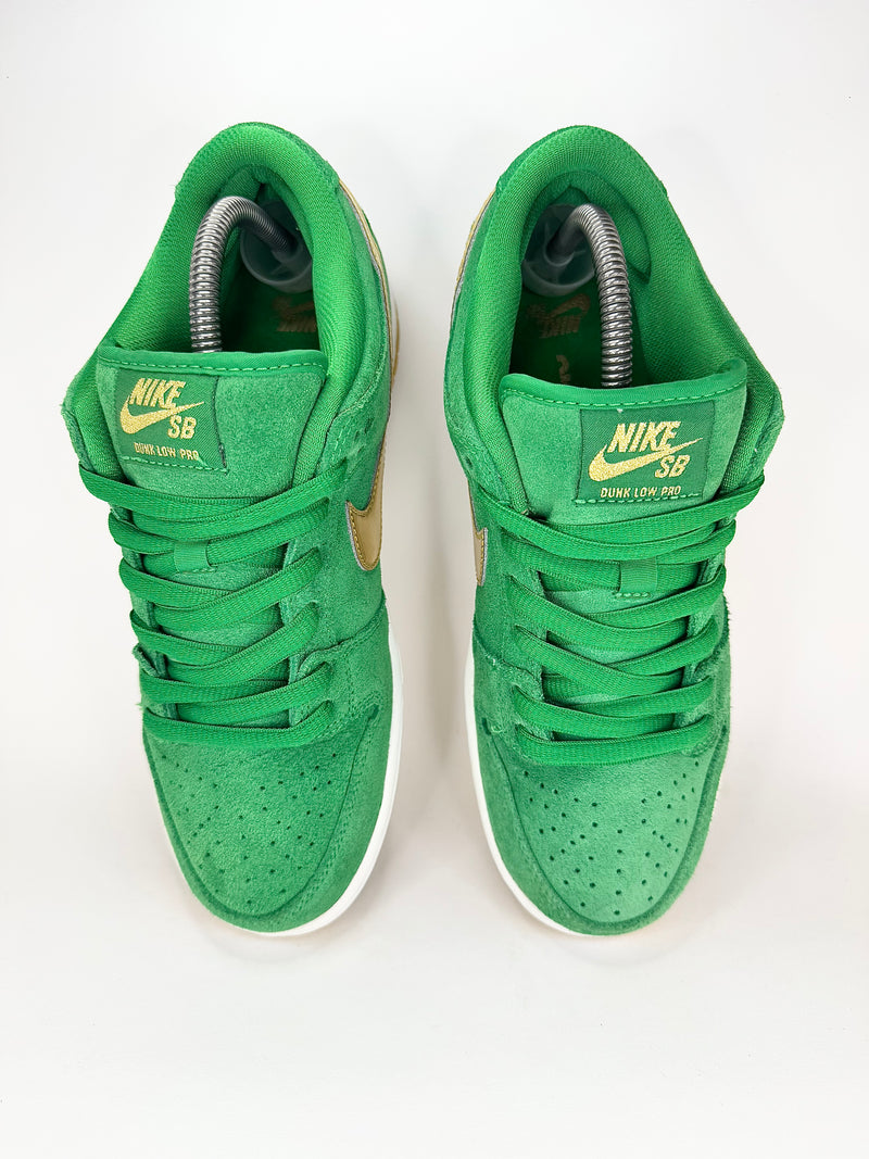 39 - Nike SB Dunk Low Pro St. Patrick's Day