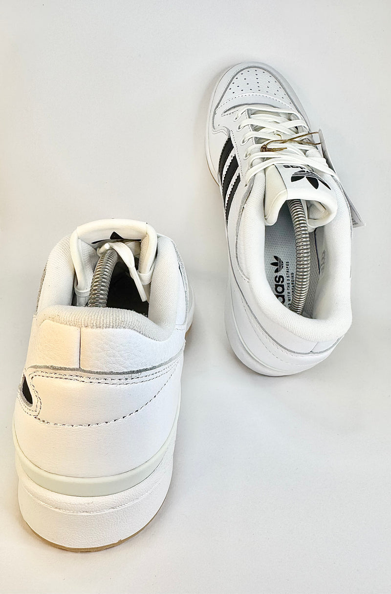 41 - Adidas Forum 84 Low ADV Cloud White