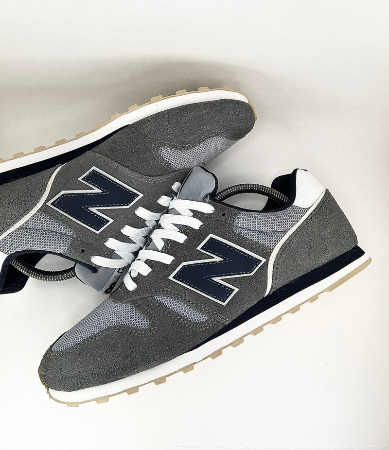 42 - New Balance 373
