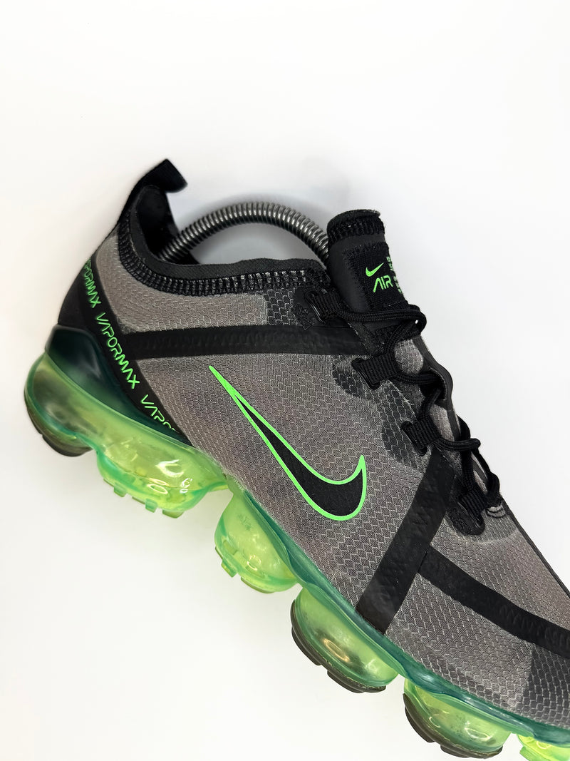 40 - Nike Vapormax 2019 Eletric Green