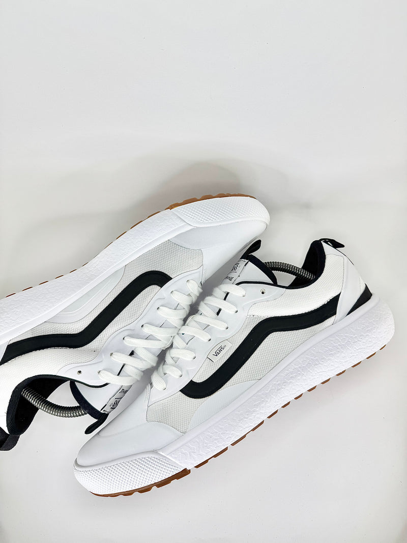 41 - Vans Ultrarange Exo White