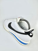 39 - Nike Cortez White And Black