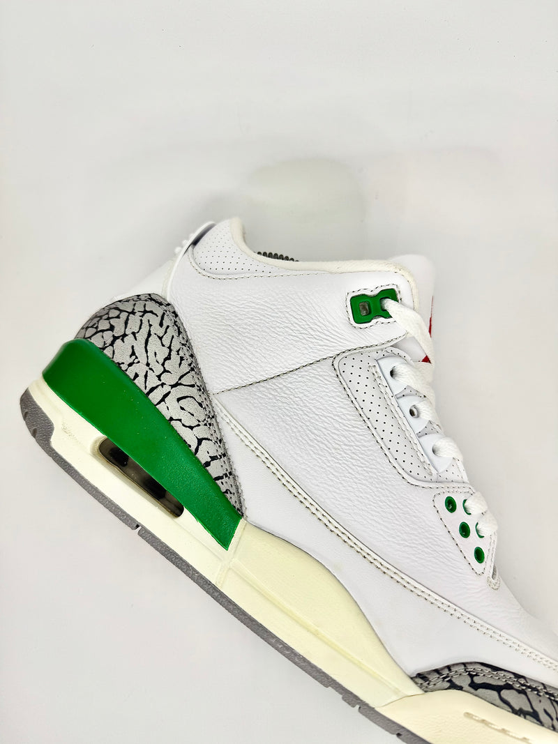 39 - Nike Air Jordan 3 Lucky Green