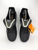 39 - Chuteira Nike Tiempo Natural Legend III Black White Gold (2010)