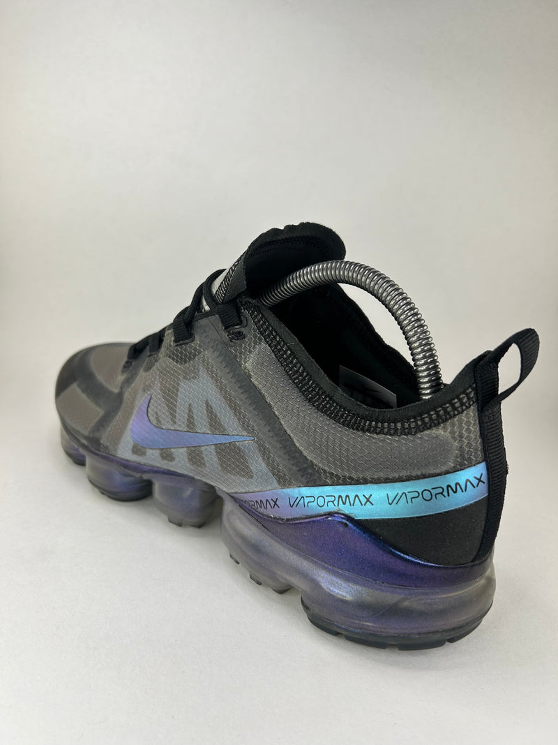 40 - Nike Vapormax 2019 Throwback Future